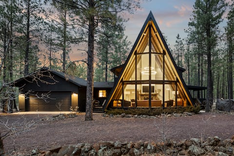 Midnight Pines - Black A Frame w/ Hot Tub and AC