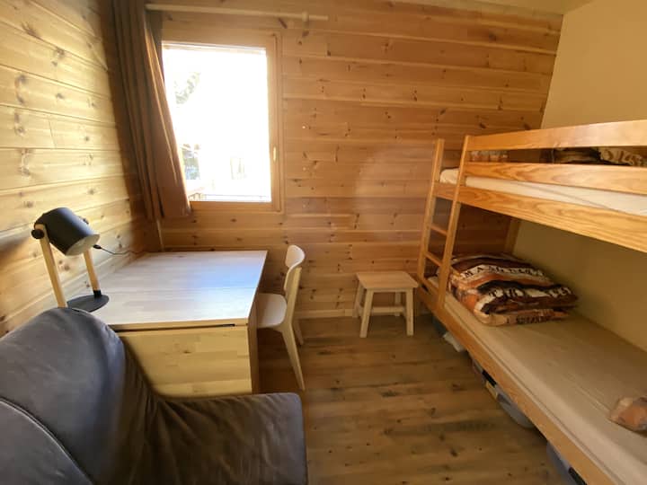 غرفة النوم 2