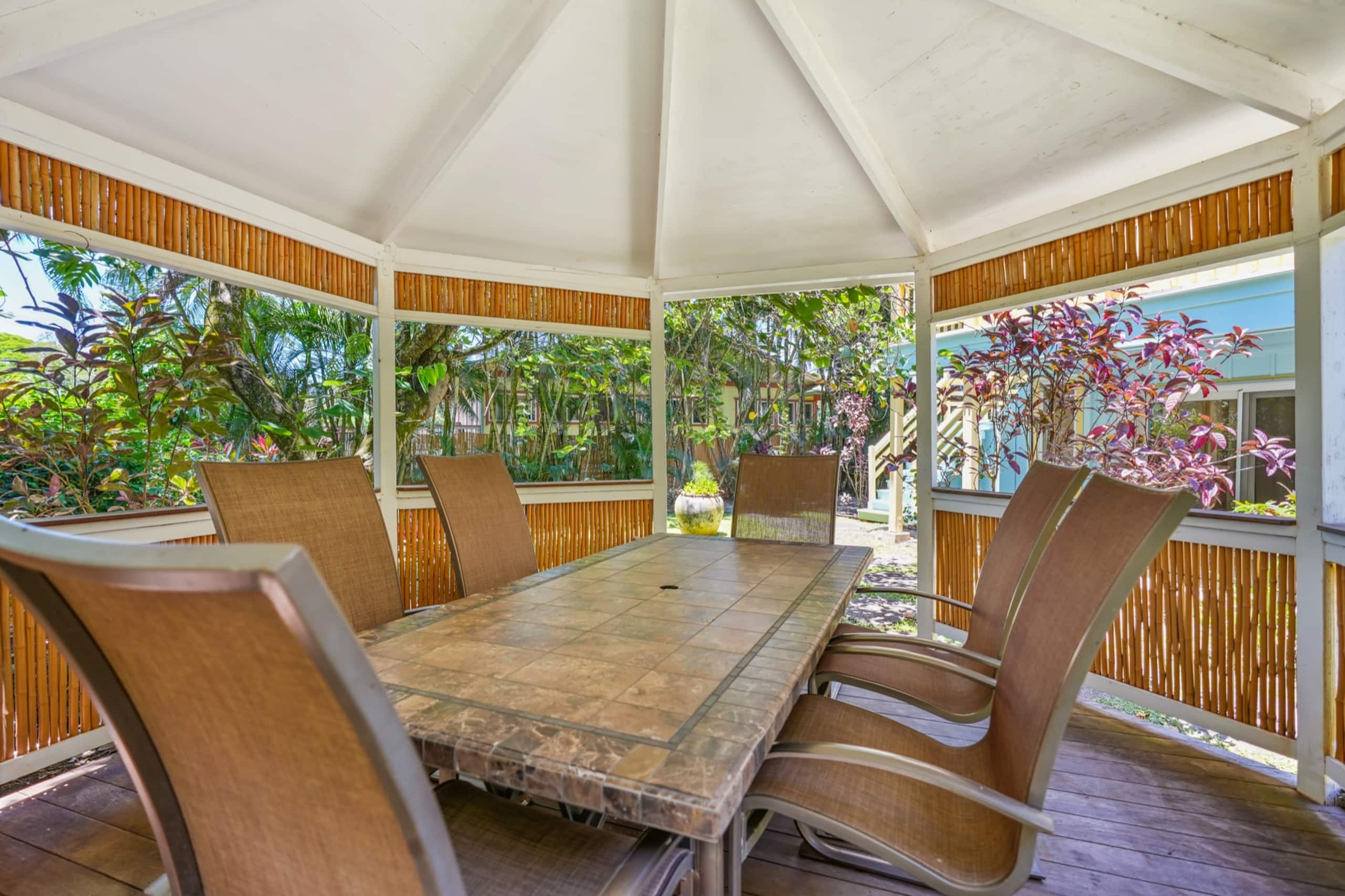 Home in Hanalei · ★4.87 · 5 bedrooms · 6 beds · 2 private baths - Image 55