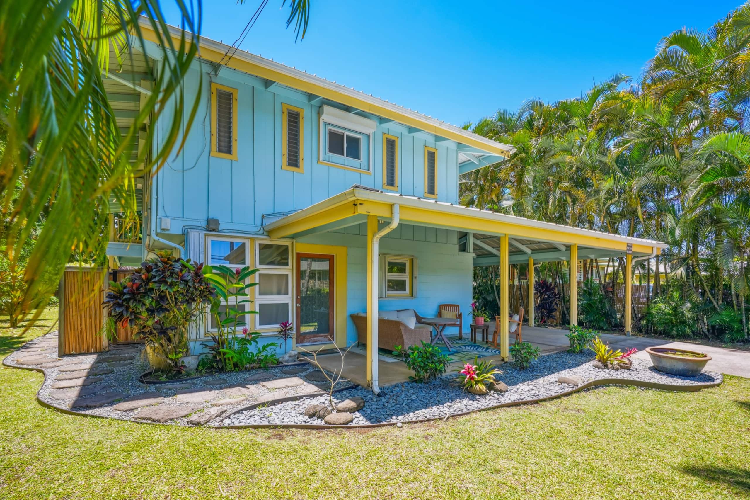 Home in Hanalei · ★4.87 · 5 bedrooms · 6 beds · 2 private baths - Image 32