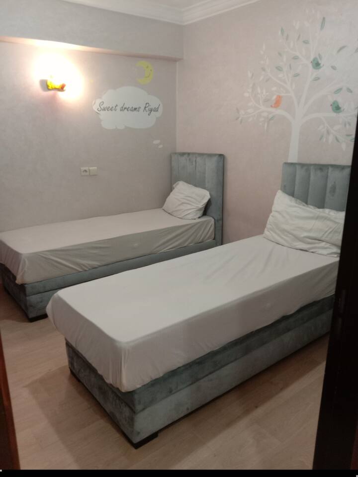 غرفة النوم 2