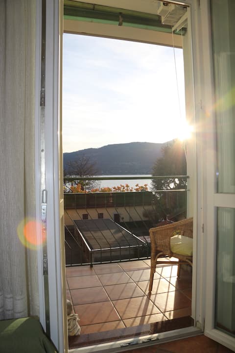 Annuncio Airbnb popolare: Lake Getaway Bellavista a Verbania