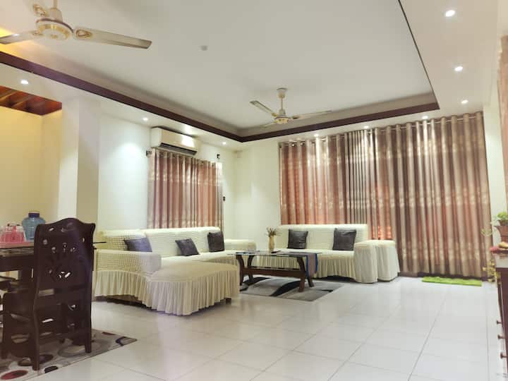 Private Penthouse With Serene Garden In Chittagong - Bangladesh
