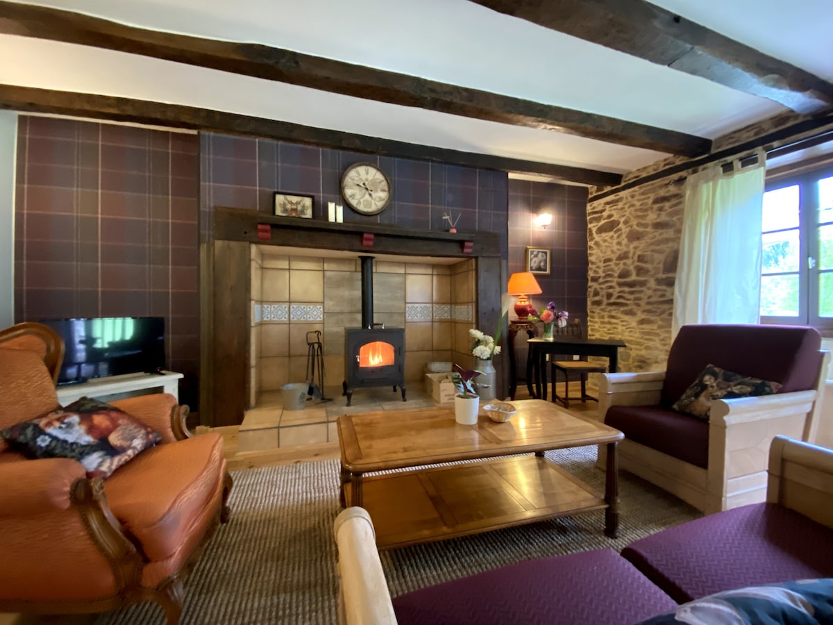 אווירה חמה של בקתה אנגלית