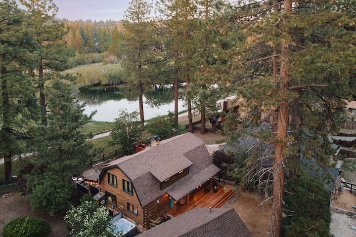 Pond View Cabin | On Golf Course | Walk To Ski - Big Bear Lake, CA