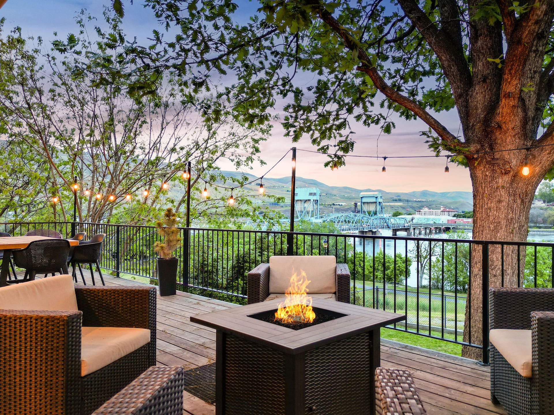 Family & Group Travelers : River View Retreat