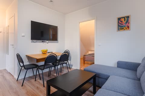 A8 Delux stay in city center at Posti Guesthouse