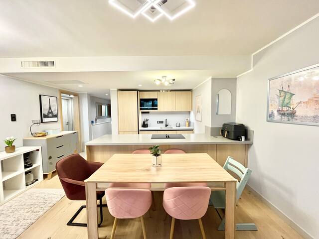 Urban Family Oasis – AC, Garden, BBQ, Free Parking gallery image 3