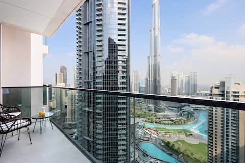Burj View - 3BR+1 in Downtown | Walk to Dubai Mall