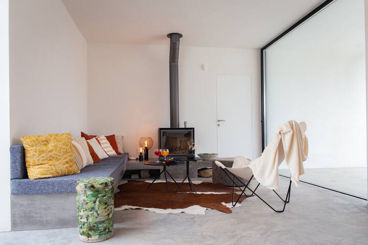 Casa Pavone – Where Elegance Meets Comfort gallery image 5