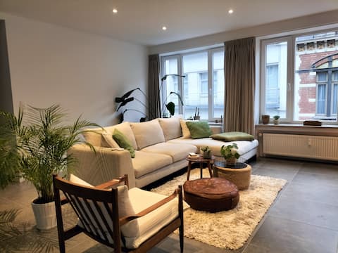 Popular Airbnb listing: Sea la vie in Oostende