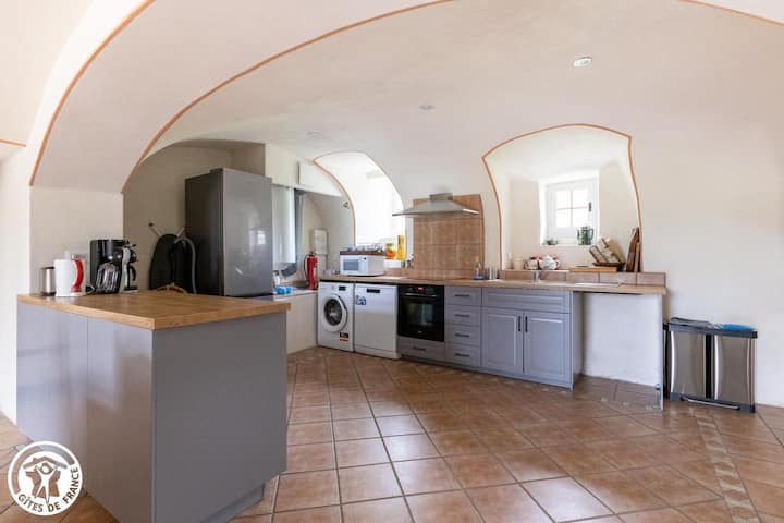 Gîte Au Château  Pour 12 +3. - Clermont-Ferrand