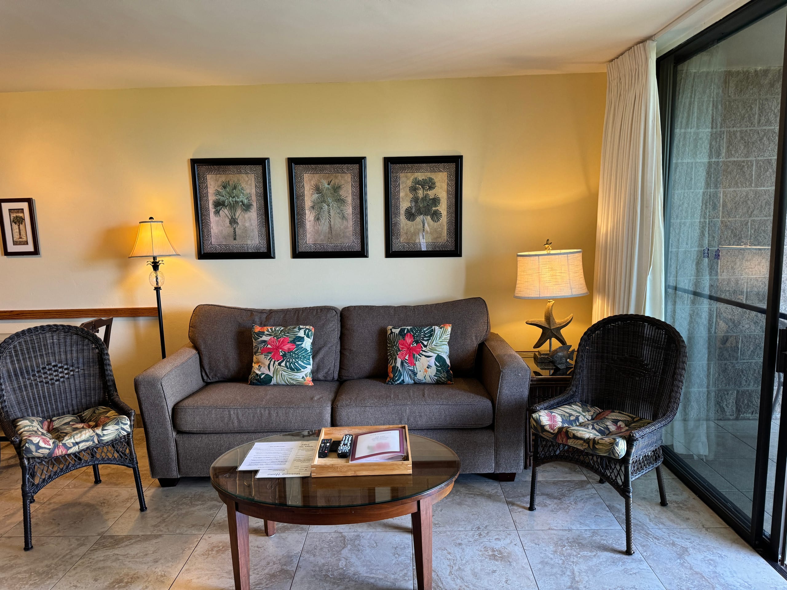 Stunning 2BD/2BA Oceanfront Condo - Image 4