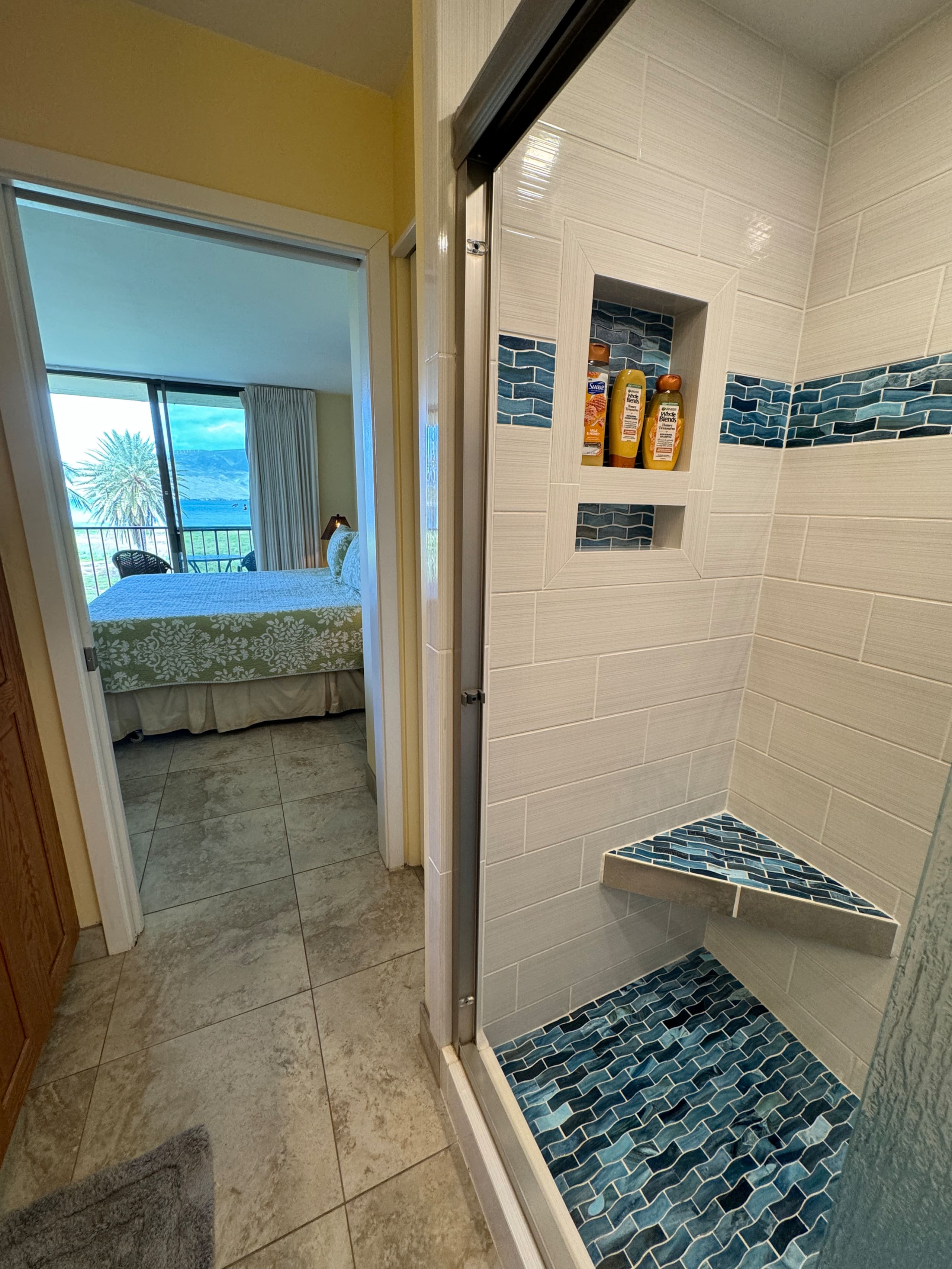 Stunning 2BD/2BA Oceanfront Condo - Image 24