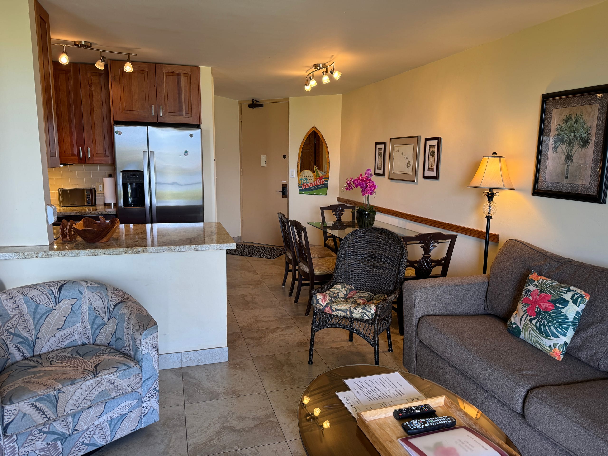Stunning 2BD/2BA Oceanfront Condo - Image 13
