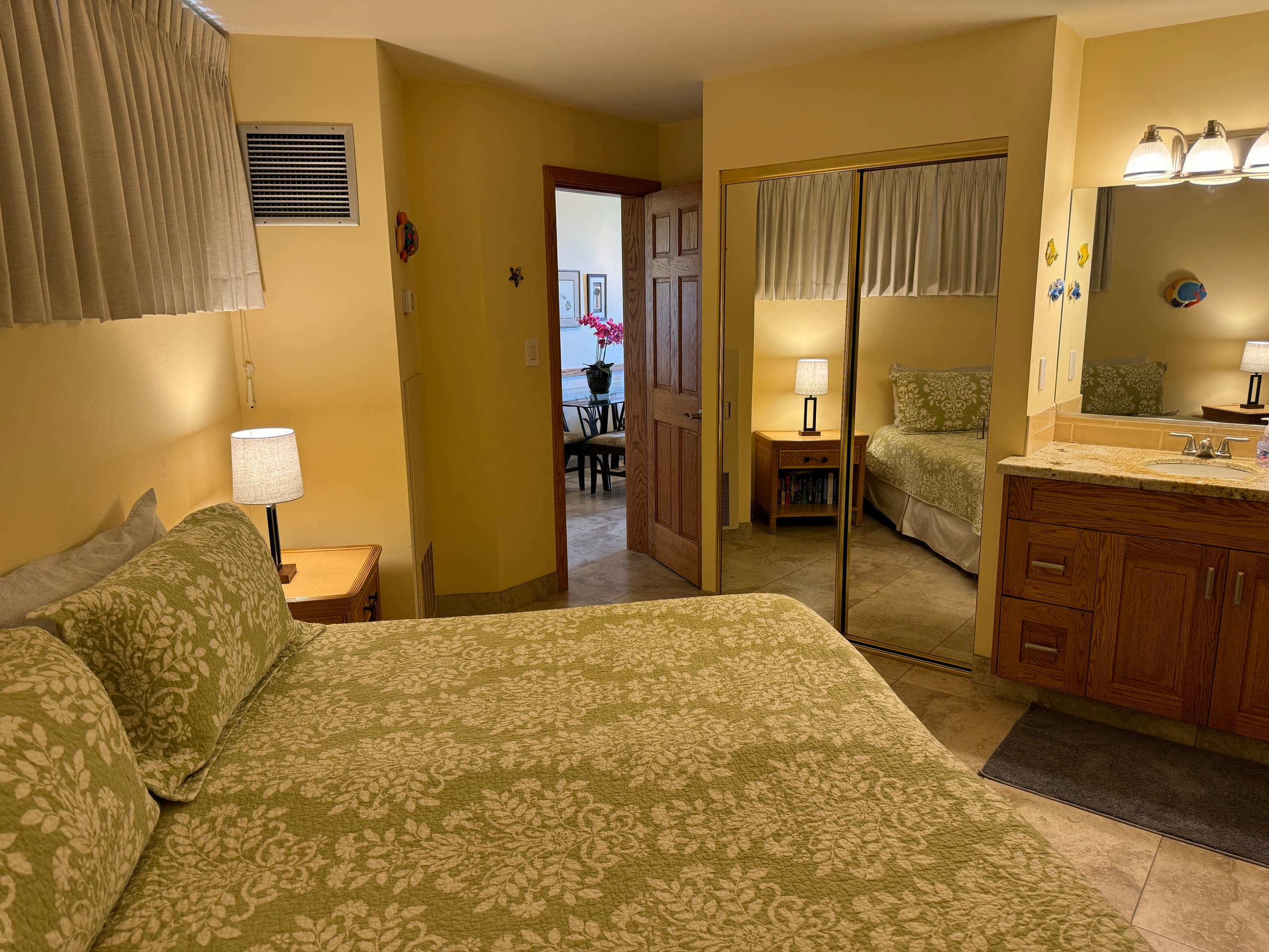 Stunning 2BD/2BA Oceanfront Condo - Image 21