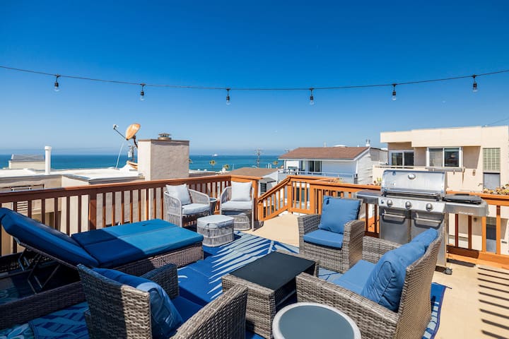 2 bdrm+sun room/parking/rooftop deck/HOT TUB!