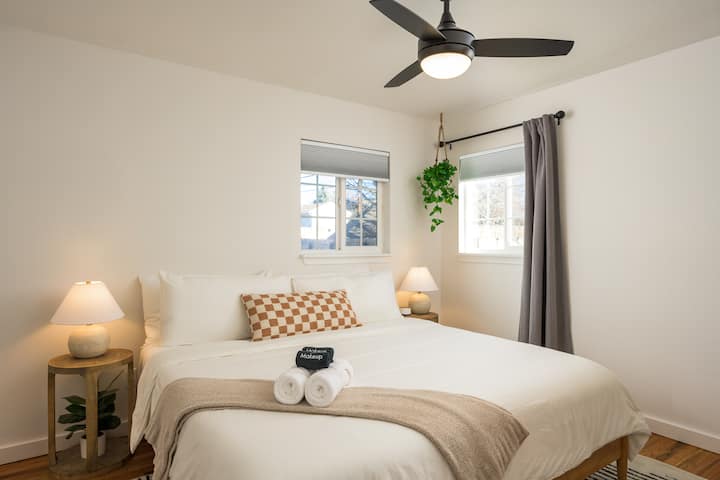 Bedroom 1 is a king bed on the main floor with comfortable, plush linens and a memory foam mattress for a great night's rest!