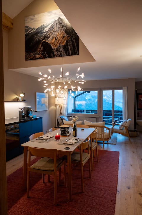 Designer Mountain Gem •  4.5 room