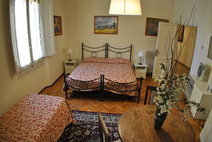 City Center close Station S.M.N Air Conditioning gallery image 4