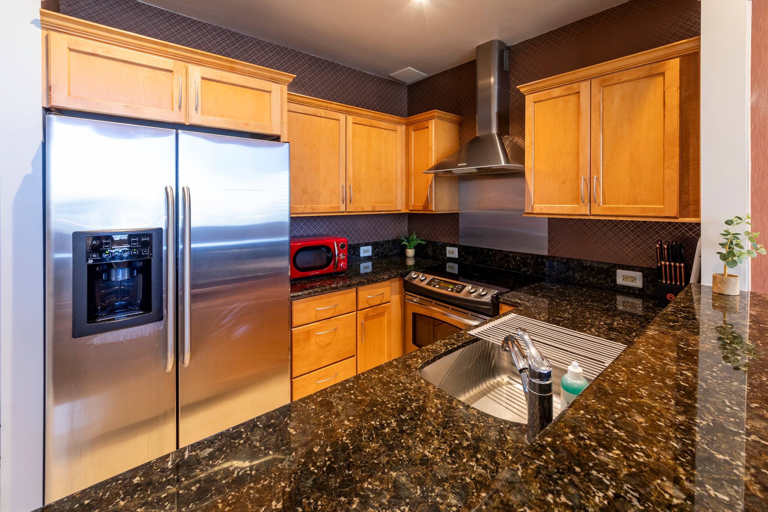 Condo in Honolulu · ★4.45 · 1 bedroom · 3 beds · 1 private bath - Image 23
