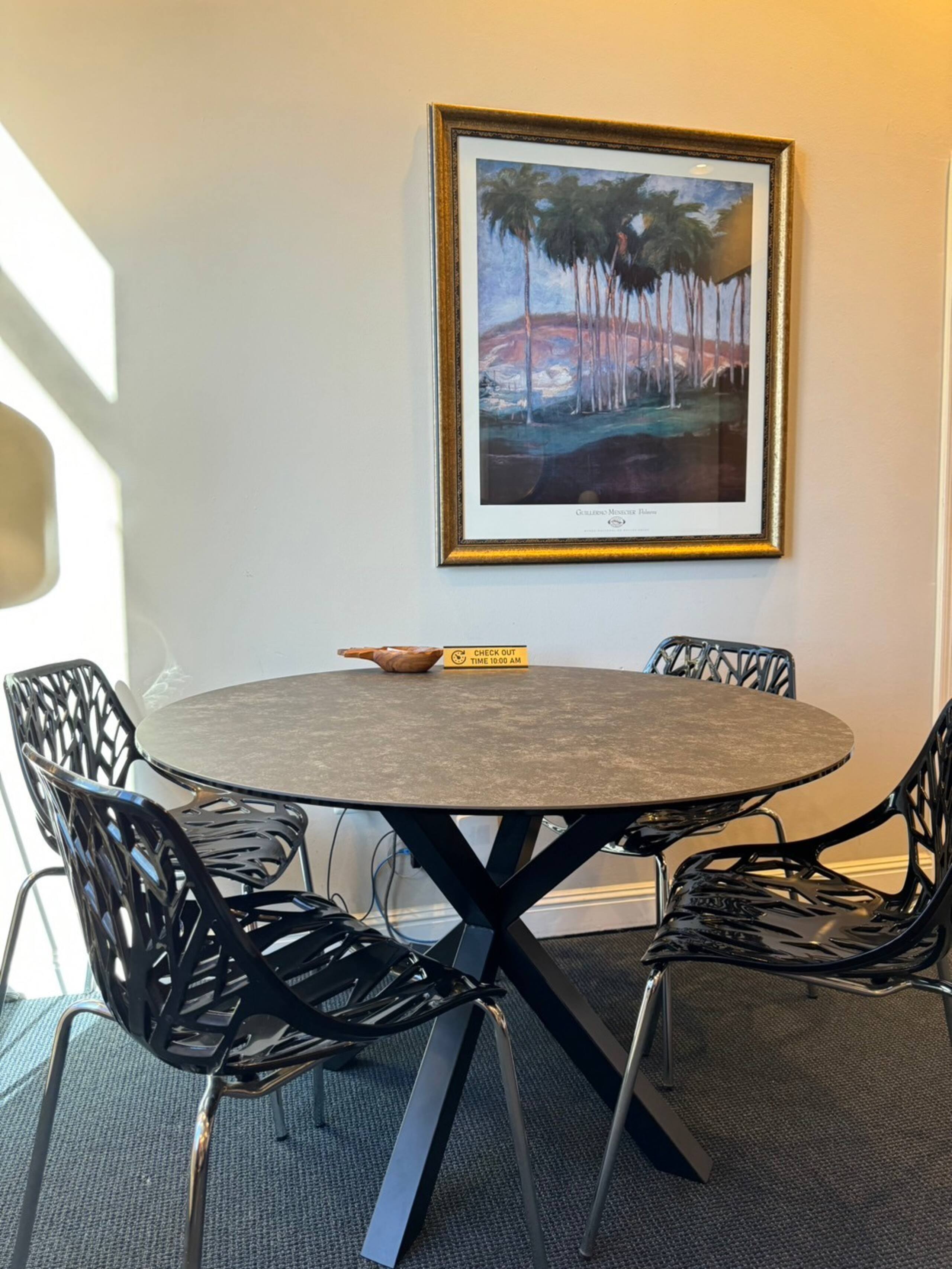 Condo in Honolulu · ★4.45 · 1 bedroom · 3 beds · 1 private bath - Image 11