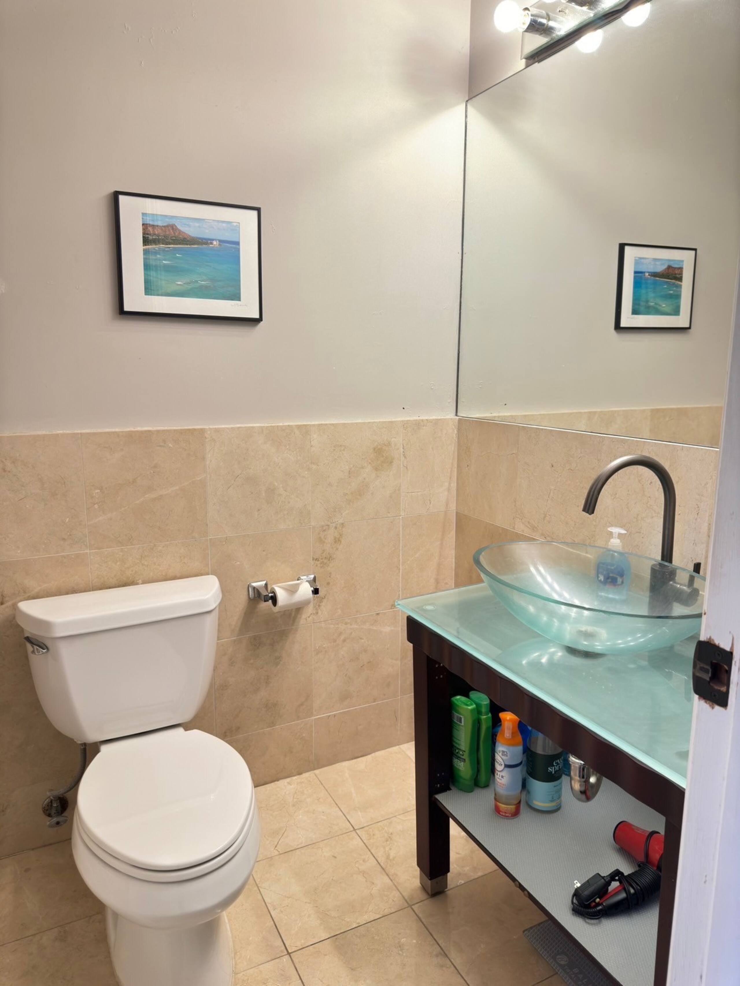 Condo in Honolulu · ★4.45 · 1 bedroom · 3 beds · 1 private bath - Image 40