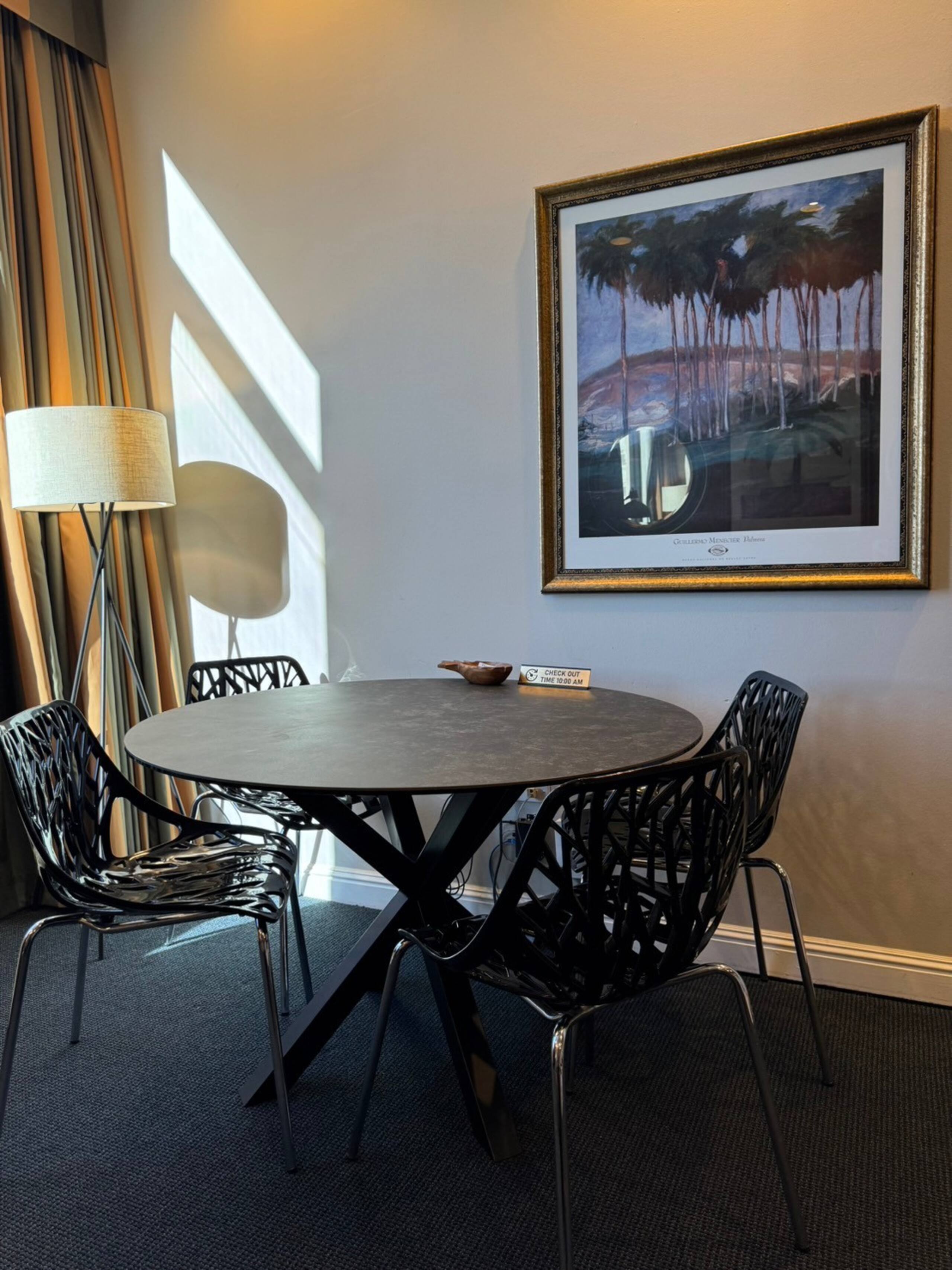 Condo in Honolulu · ★4.45 · 1 bedroom · 3 beds · 1 private bath - Image 12