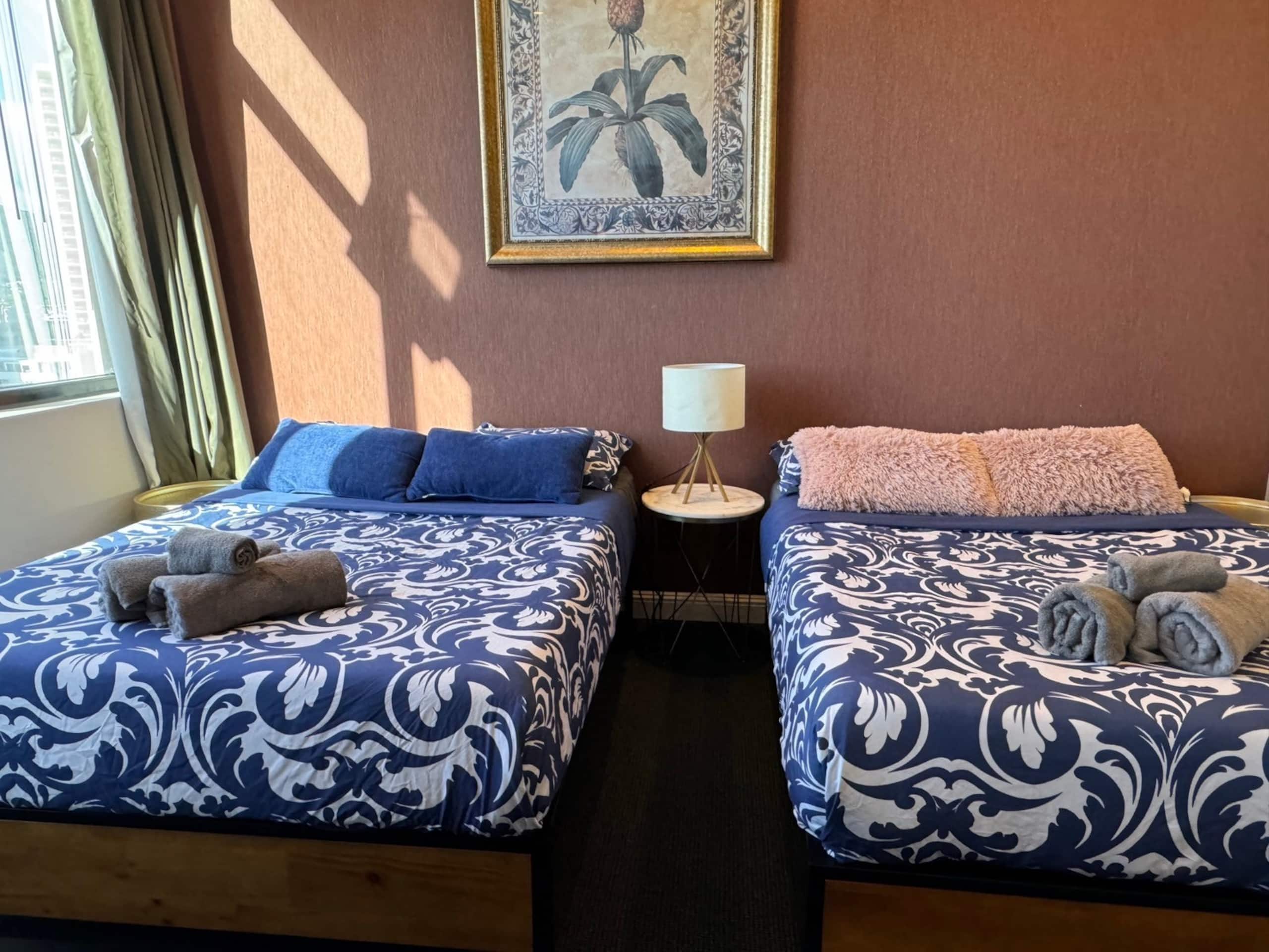 Condo in Honolulu · ★4.45 · 1 bedroom · 3 beds · 1 private bath - Image 29