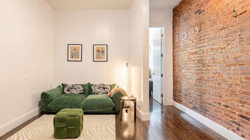 Entirely Private 2BR, Perfectly located & Spacious