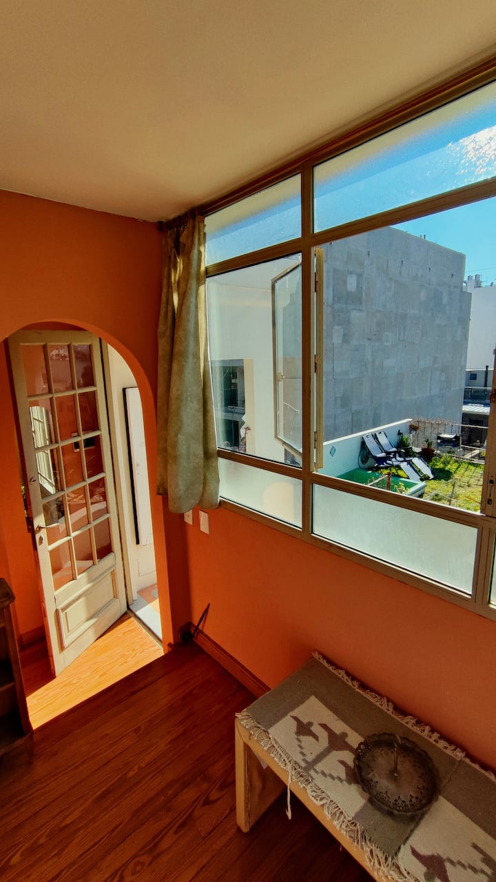 Departamento de 1 dormitorio con jardín y piscina en Constitución