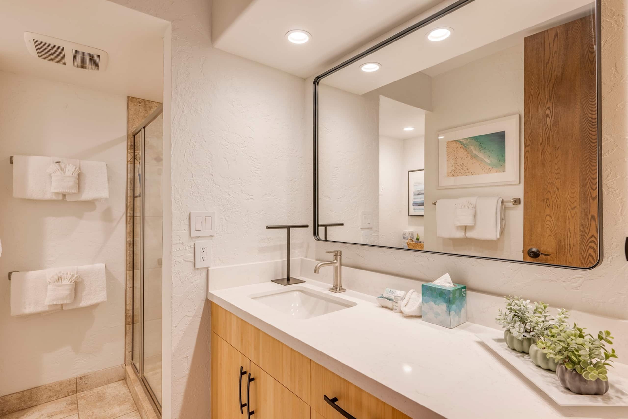 Oceanfront penthouse - stunning view! - Photo 12
