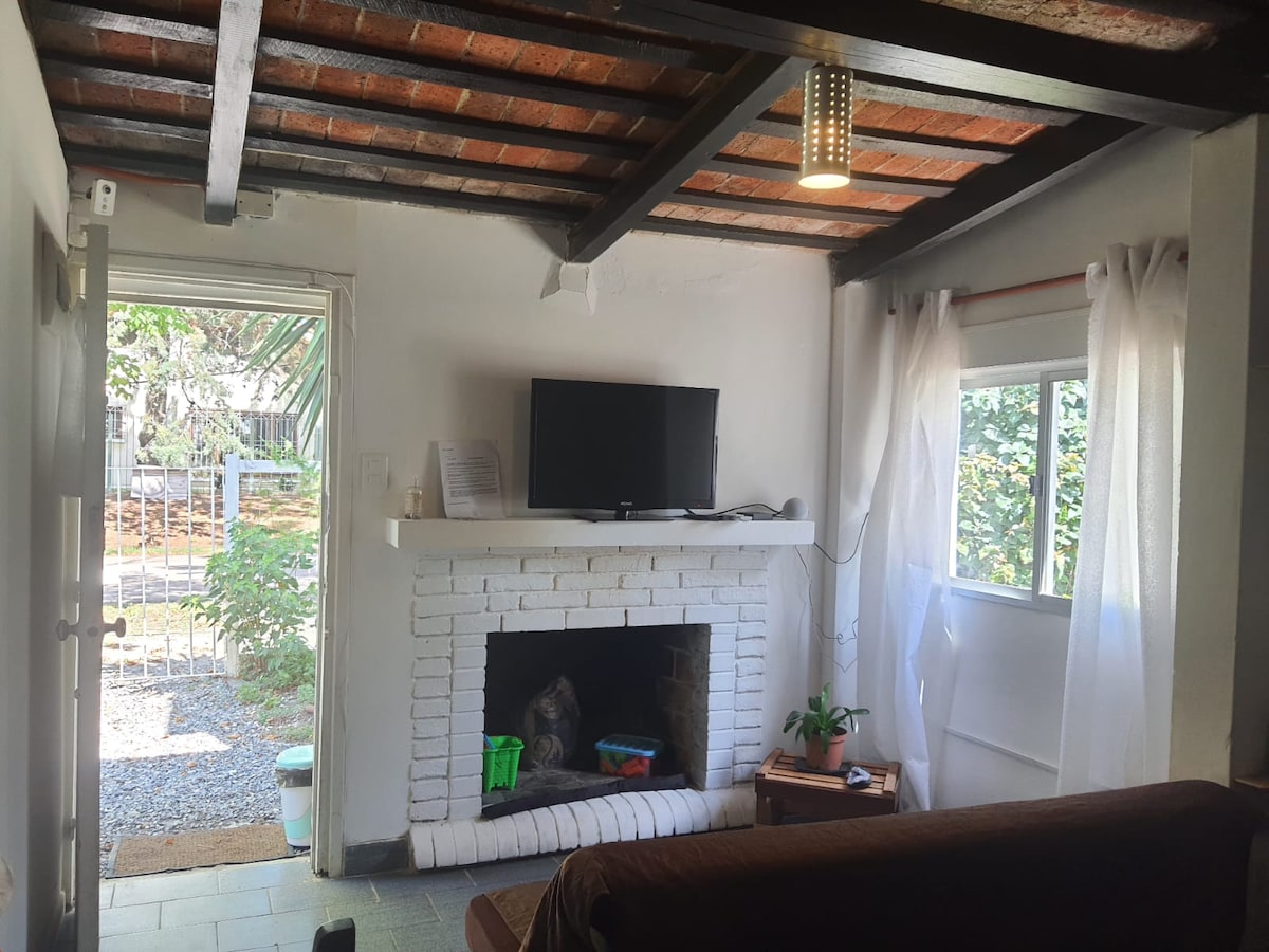 Airbnb con mejor rendimiento: Cozy and functional house en Atlántida