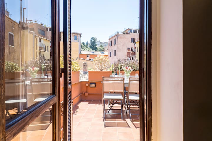 The Best Rent – Appartamento in zona Trastevere gallery image 2
