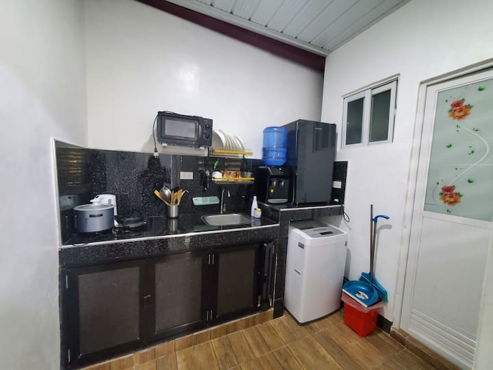 Ave Homes (A1)-studio, Swimming Pool, Prkg, Wi-fi - Tayug