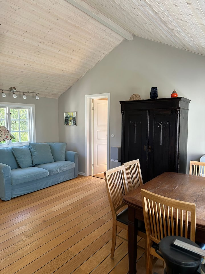 Cozy Island House With Sea View - Danderyd