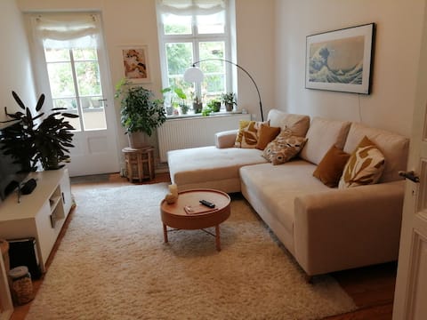 Beliebte Airbnb-Anzeige: Quiet old building in a great location (entire apartment) in Wiesbaden