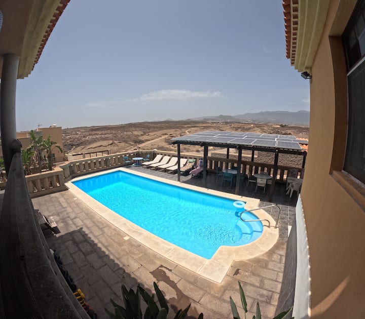 Surf Vila Spacious Private Villa in South Tenerife