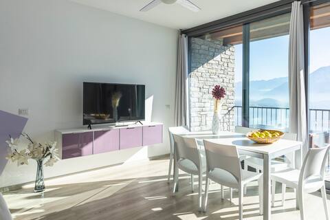 Deluxe Apartment with shared pool