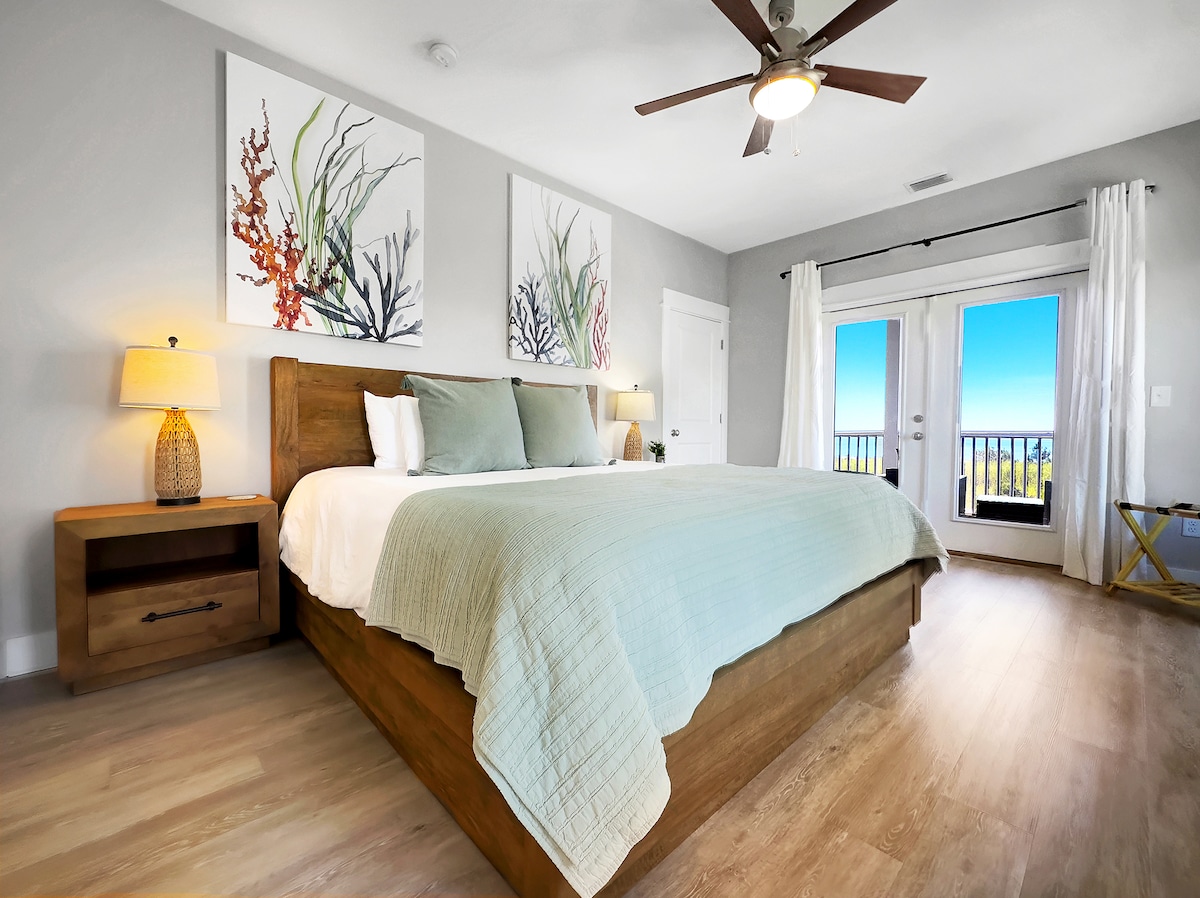 Dormitorios cómodos y elegantes diseñados para noches de descanso después de las aventuras en la playa.