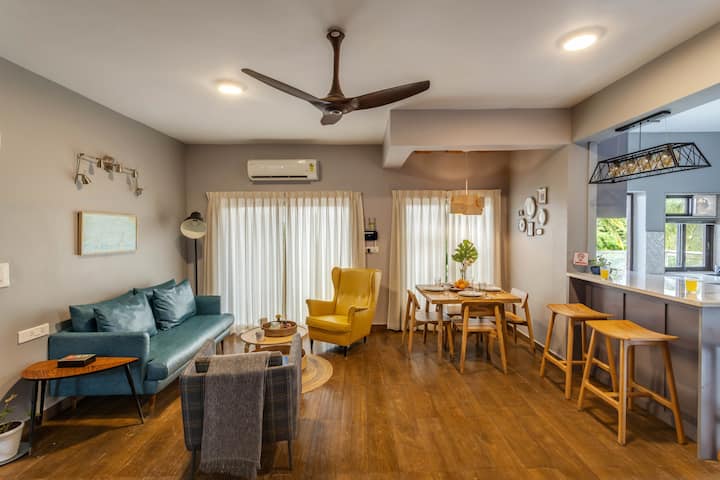 Living room image 1