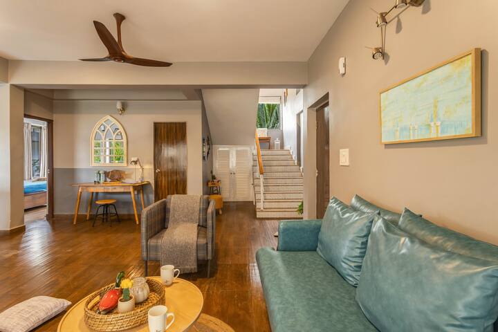 Living room image 10