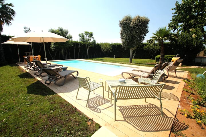Villa Dei Profumi - Villa Esclusiva Con Piscina - Apúlia