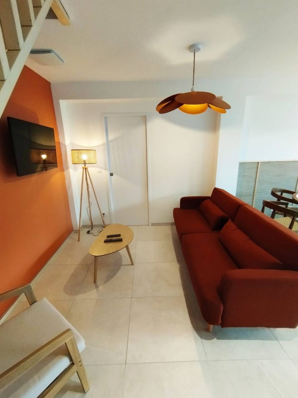 მისაღები ოთახი 2