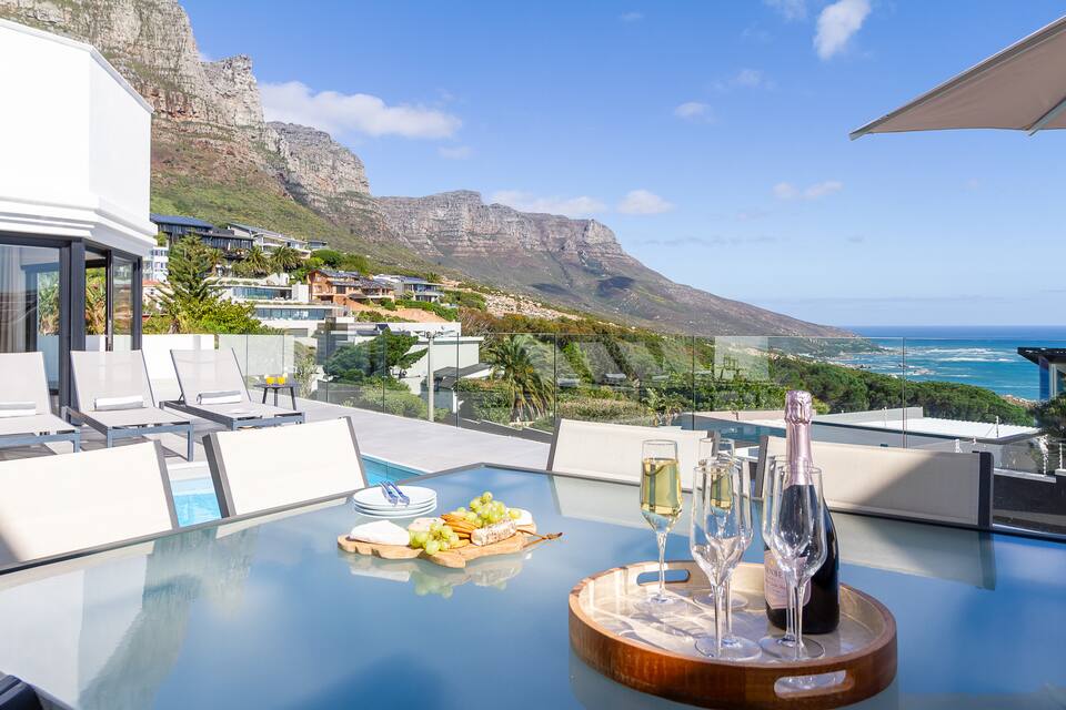 A white villa above Camps Bay, Camps Bay, Cape Town, South Africa, photo 7 of 10