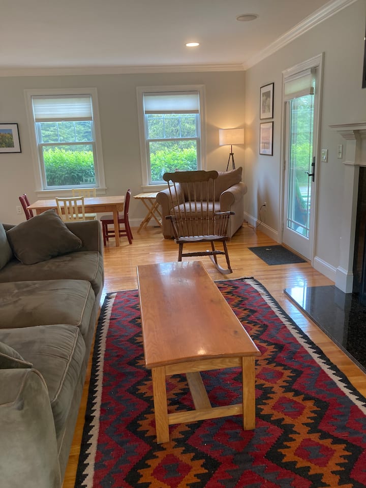 Beauty, Quiet, & Ample Space By South Shore Beach - Horseneck Beach, Westport