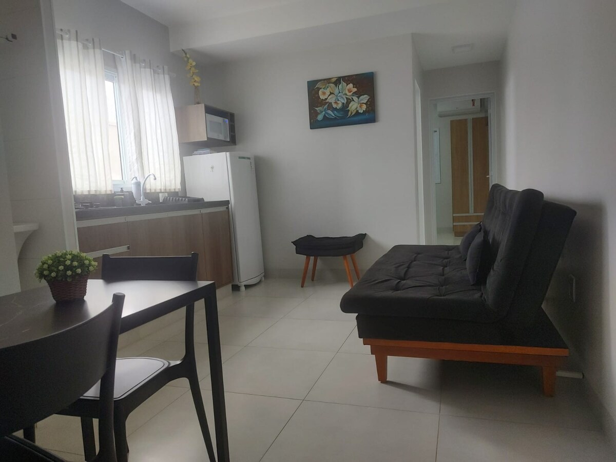 Imóvel de sucesso: Apt. 05/Wi-Fi 600Mb/Near airport/air-conditioning em Uberlândia