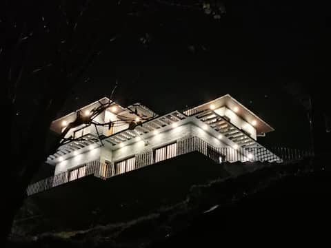 Luxury home with Mountain, River View in Kalimpong