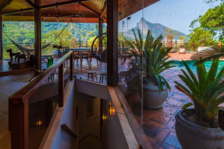 5 Br Ocean and Mountain View Villa in Heart of Rio gallery image 5