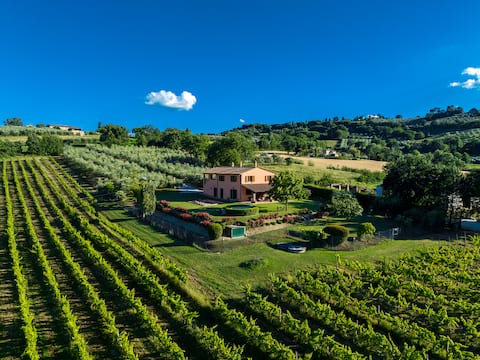 Escape to Umbria, Mevania Villa